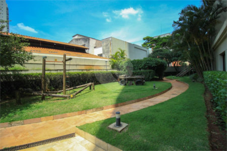 Apartamento à venda com 3 quartos, sendo 1 suíte,  em Mooca, São Paulo, SP