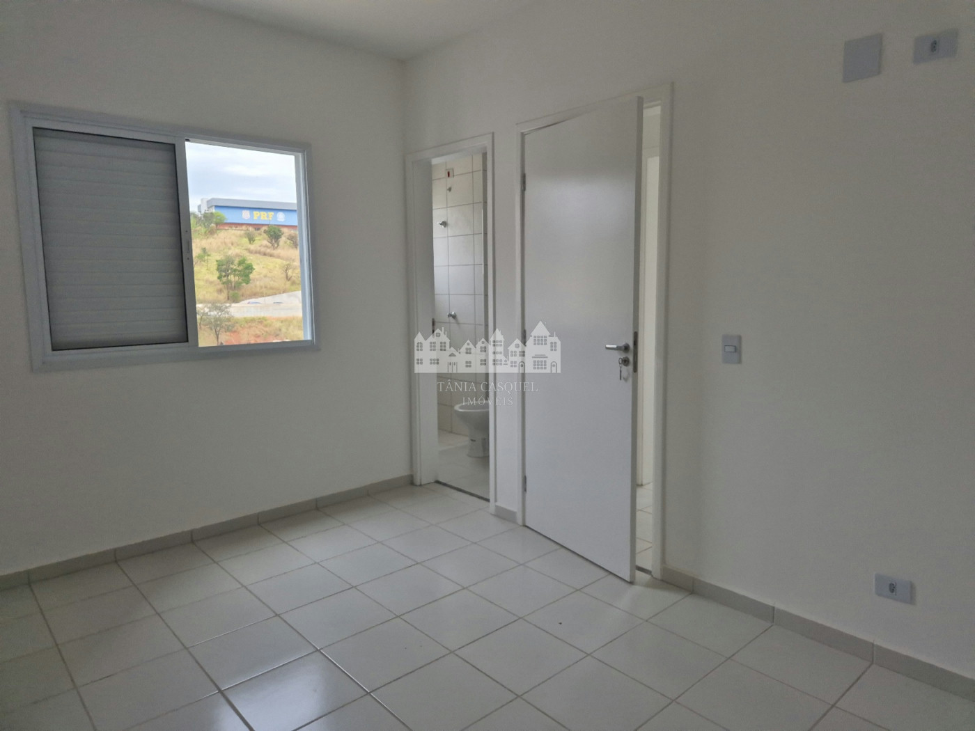 Apartamento para alugar com 3 quartos, sendo 1 suíte, em Jardim das Palmeiras, Atibaia, SP