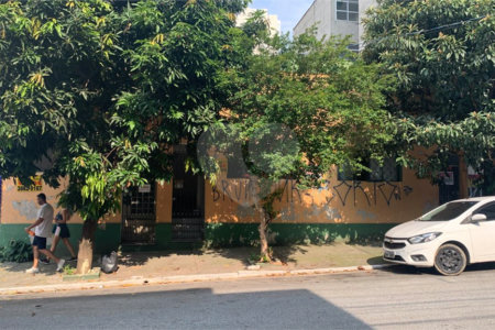 Terreno à venda com 1 suíte em Vila Romana, São Paulo, SP