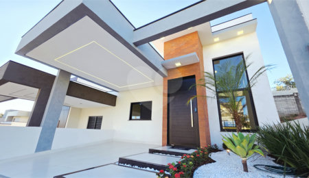 Casa à venda com 3 quartos, sendo 1 suíte,  no condomínio Horto Florestal Villagio, Sorocaba - SP