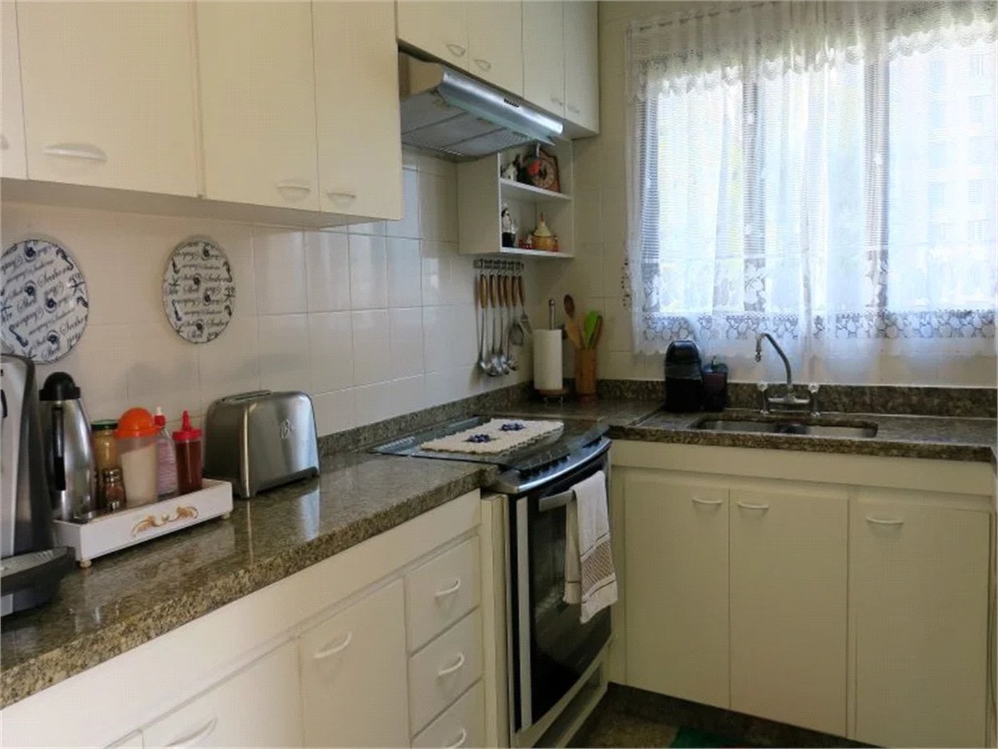 Apartamento à venda com 4 quartos, sendo 3 suítes,  em Vila Suzana, São Paulo, SP