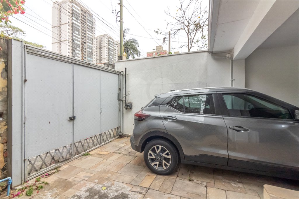 Casa à venda com 3 quartos, sendo 1 suíte, em Chácara Santo Antônio (zona Sul), São Paulo, SP