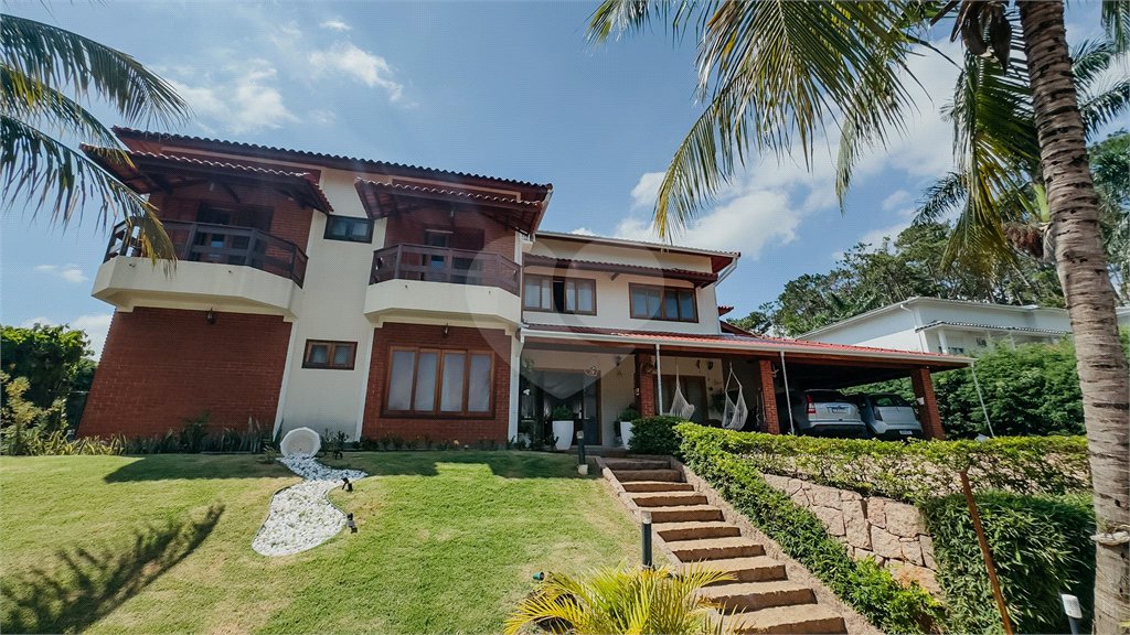 Casa à venda com 4 suítes no condomínio Monte Belo, Salto - SP
