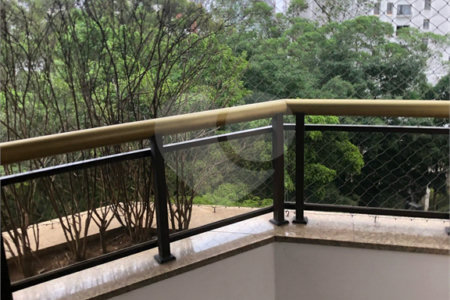 Apartamento à venda com 4 suítes em Vila Suzana, São Paulo, SP