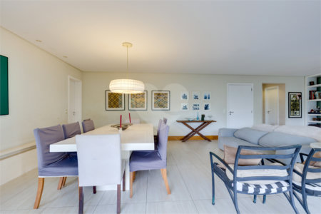 Apartamento à venda com 4 suítes em Jardim Marajoara, São Paulo, SP