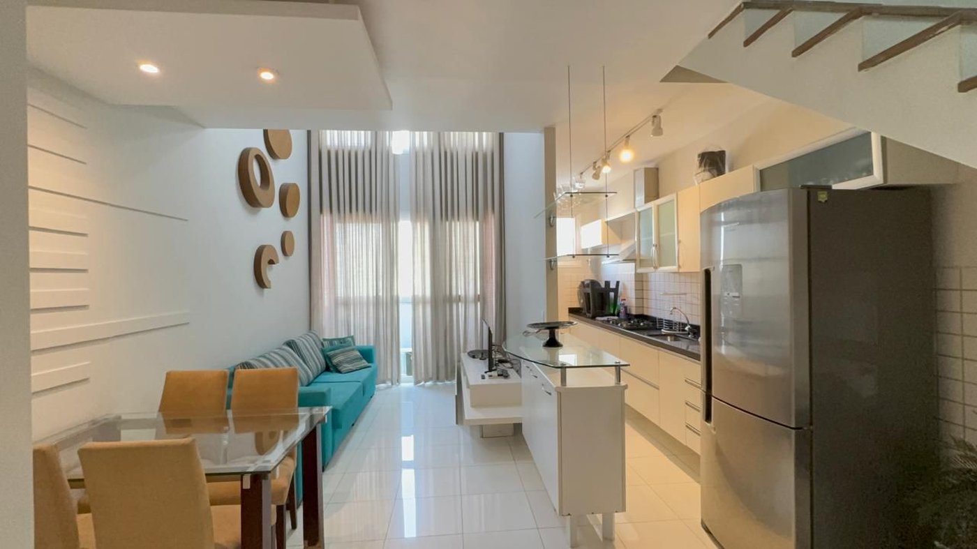 Apartamento com 2 dormitórios à venda, 78 m² por R$ 640.000,00 - Gonzaga - Santos/SP