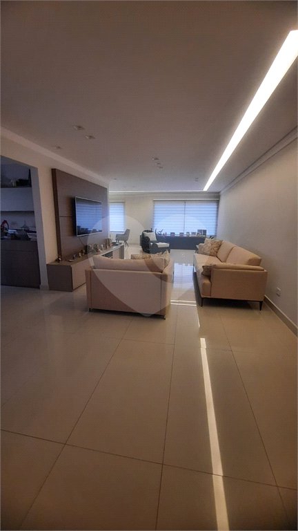 Casa à venda com 3 quartos, sendo 2 suítes,  em Vila Galvão, Guarulhos, SP