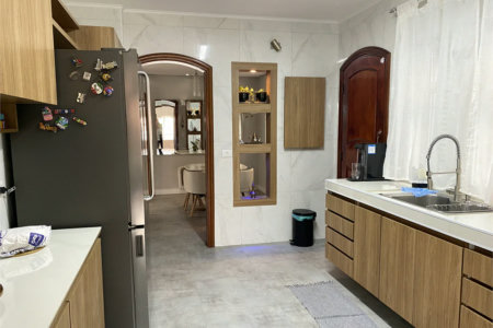 Casa à venda com 3 suítes em Jardim Leonor, São Paulo, SP