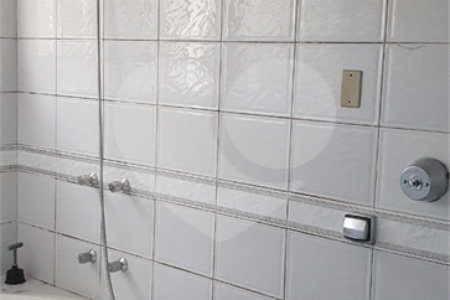 Casa Térrea à venda com 4 quartos, sendo 1 suíte, em Vila Albertina, São Paulo, SP