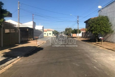 Casa térrea na Vila Brasilia