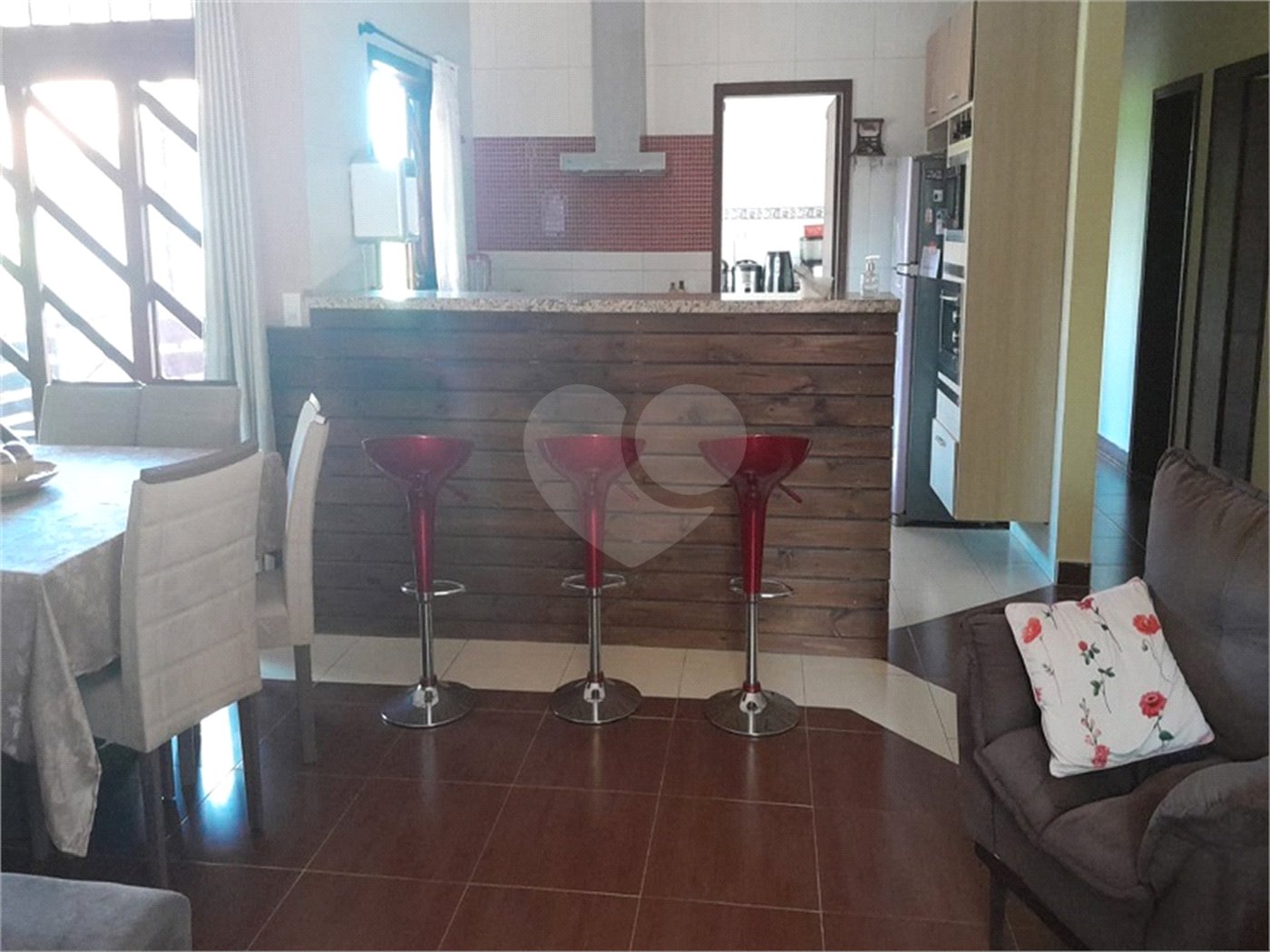 Chácara à venda com 3 quartos, sendo 2 suítes,  em Monterrey, Louveira, SP