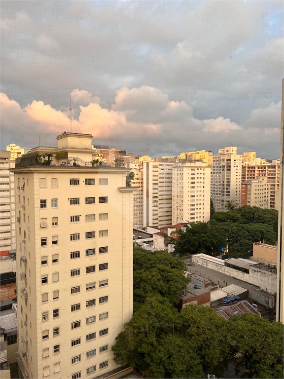 Apartamento à venda com 3 quartos, sendo 1 suíte, em Pinheiros, São Paulo, SP