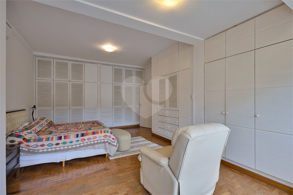 Sobrado à venda com 3 quartos em Granja Julieta, São Paulo, SP