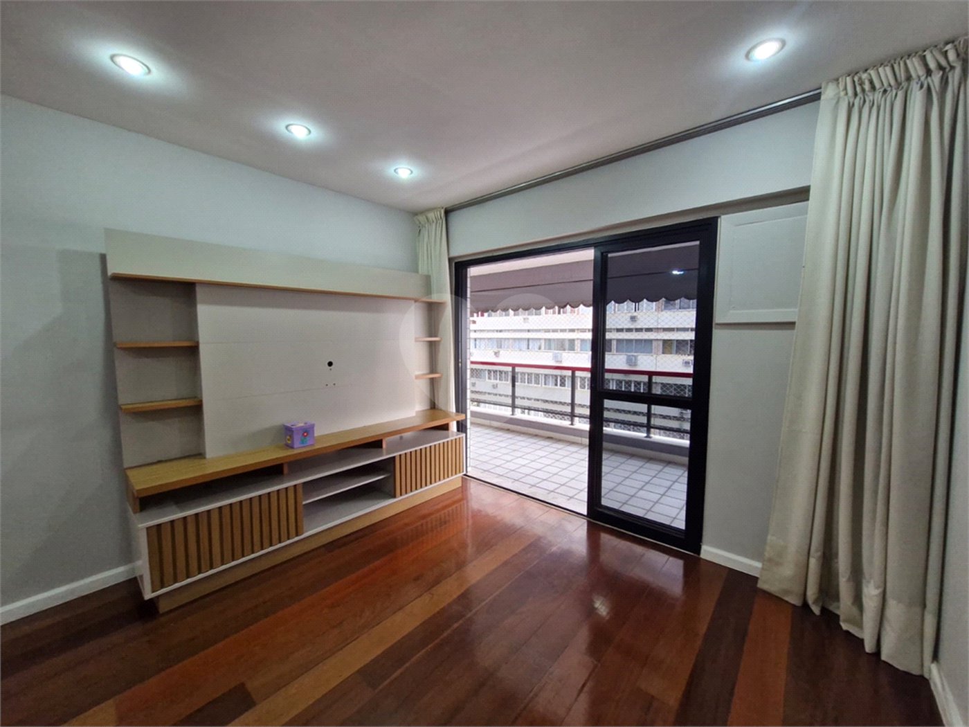 Apartamento à venda com 3 quartos, sendo 1 suíte,  em Tijuca, Rio de Janeiro, RJ
