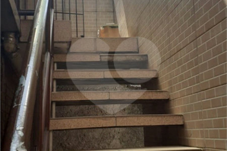 Sobrado à venda com 11 quartos em Vila Firmiano Pinto, São Paulo, SP