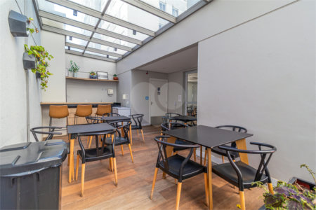 Apartamento à venda com 2 quartos em Santo Amaro, São Paulo, SP