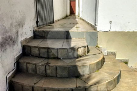 Sobrado à venda com 5 quartos, sendo 1 suíte, em Vila Esperia Ou Giglio, Atibaia, SP