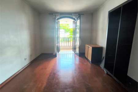 Sobrado à venda com 3 quartos, sendo 1 suíte,  em Jardim Esmeralda, São Paulo, SP