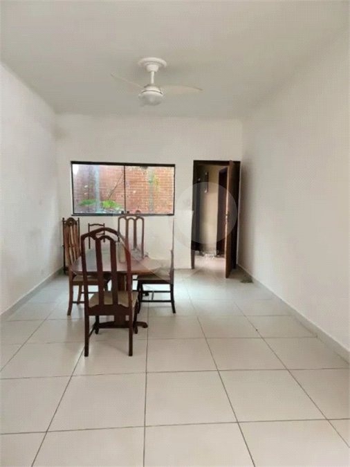 Casa à venda com 4 quartos, sendo 2 suítes, em Vila São Geraldo, São Paulo, SP