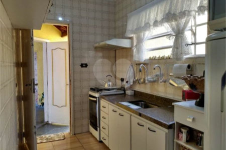 Casa Térrea à venda com 2 quartos em Jardim da Glória, Taboão da Serra, SP