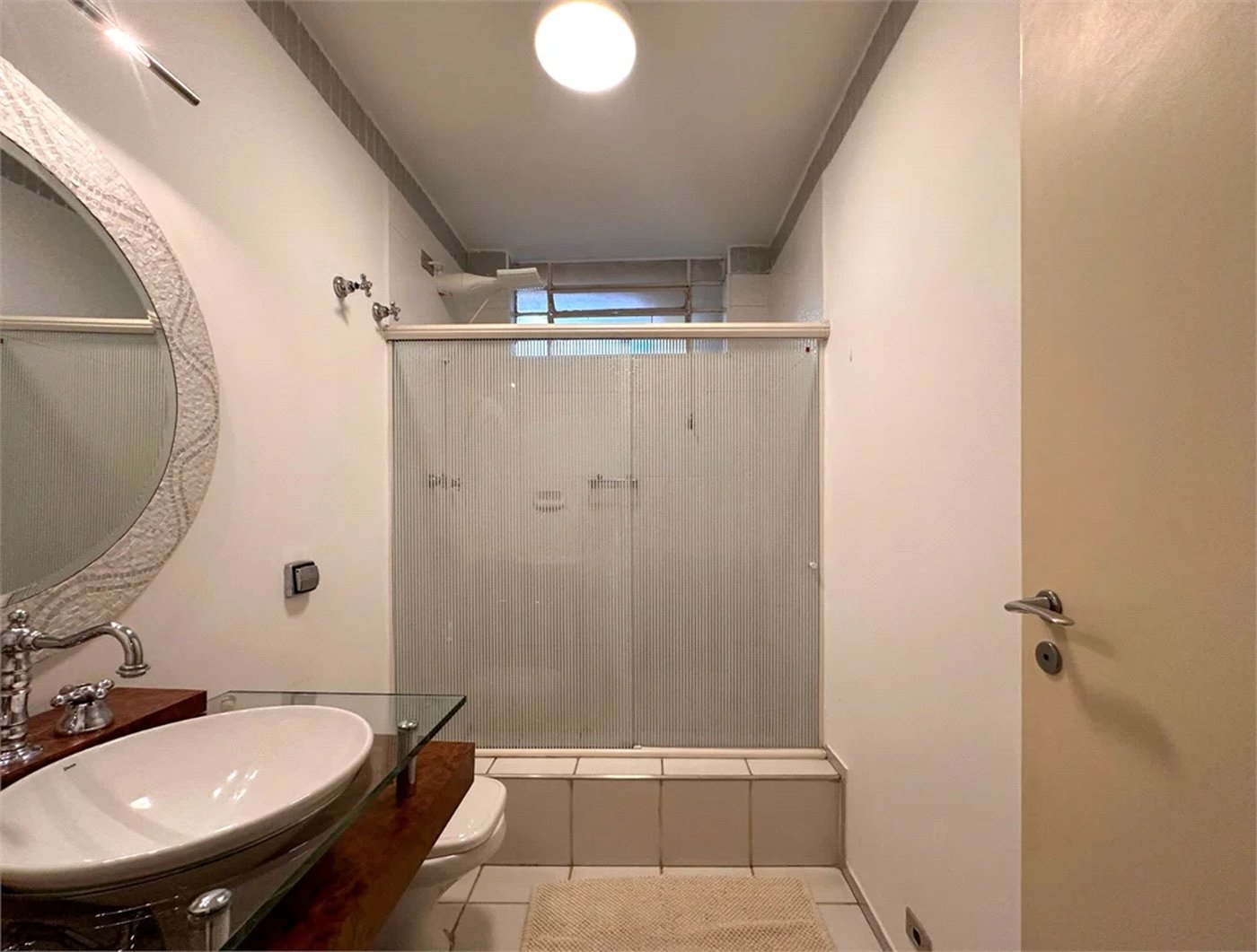 Casa à venda com 3 quartos, sendo 1 suíte, no condomínio Barão do Triunfo, São Paulo - SP
