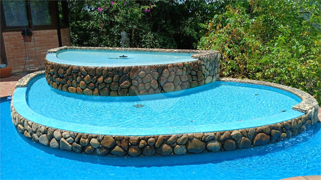 Casa à venda com 4 suítes no condomínio Sausalito, Mairiporã - SP