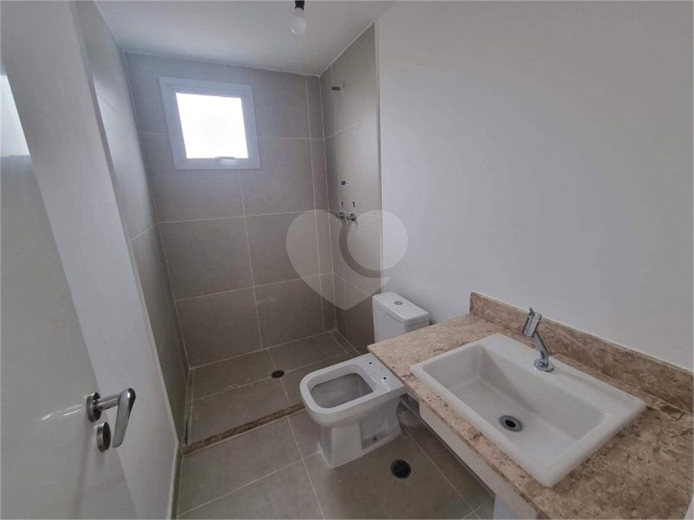 Apartamento à venda com 2 quartos, sendo 1 suíte, em Parque São Jorge, São Paulo, SP