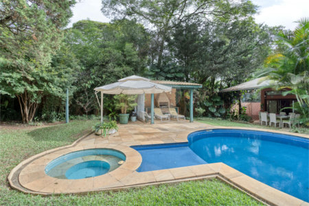 Casa à venda com 5 quartos, sendo 4 suítes, em Brooklin Velho, São Paulo, SP