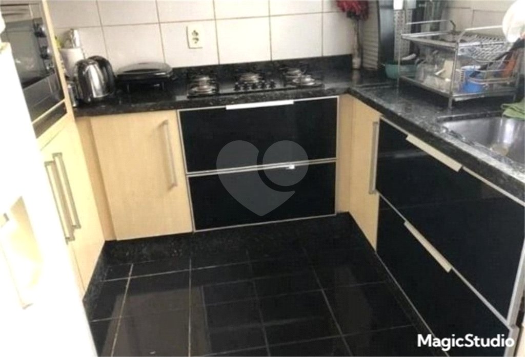 Casa de Vila à venda com 3 quartos em Vila Curuçá, São Paulo, SP