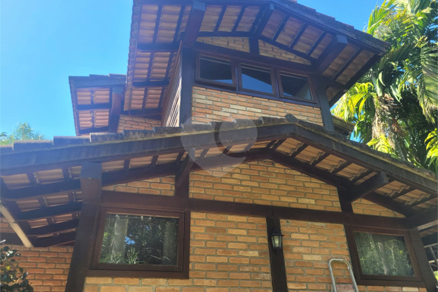 Casa à venda com 4 suítes no condomínio Sausalito, Mairiporã - SP
