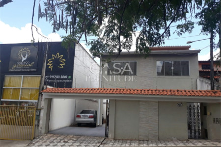 Casa à venda com 4 quartos, sendo 1 suíte, em Vila Jardini, Sorocaba, SP
