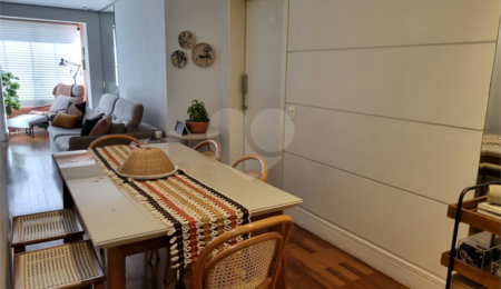 Apartamento à venda com 3 quartos, sendo 1 suíte,  em Vila Olímpia, São Paulo, SP