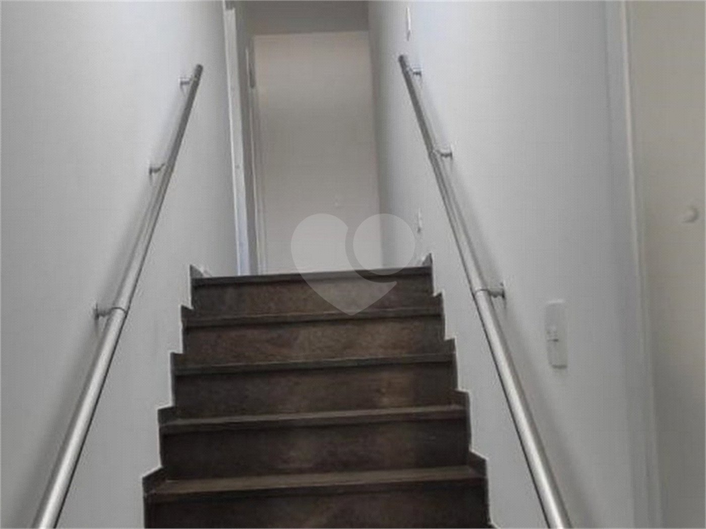 Sobrado à venda ou para alugar com 7 quartos, sendo 3 suítes, em Vila Mariana, São Paulo, SP