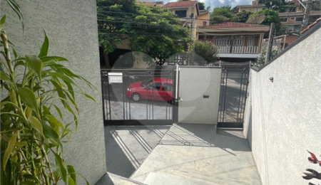 Sobrado à venda com 3 suítes em Vila Junqueira, Atibaia, SP