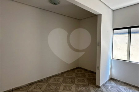 Casa à venda com 2 quartos, sendo 1 suíte,  em Jardim Aeroporto, Ponta Porã, MS
