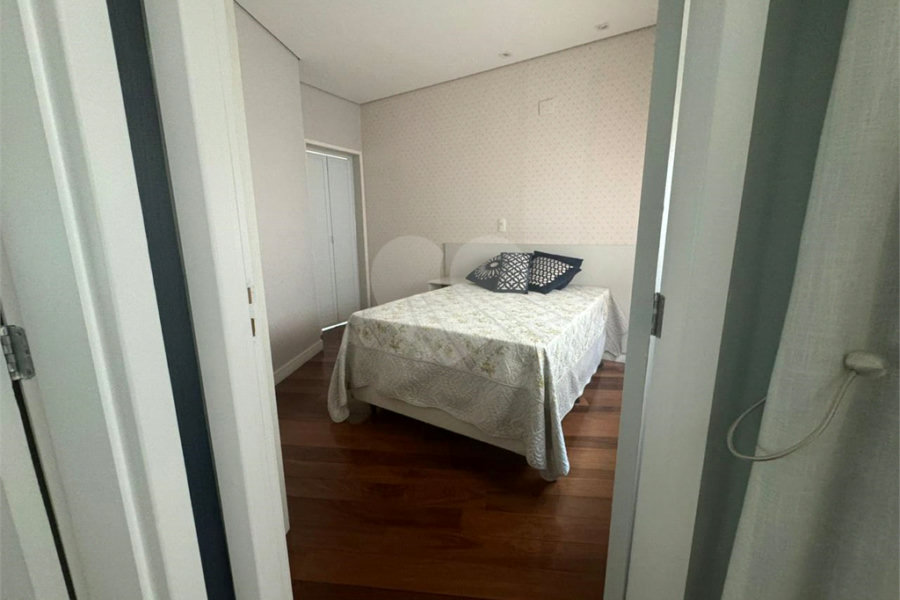 Sobrado à venda com 5 quartos, sendo 3 suítes, em Tucuruvi, São Paulo, SP