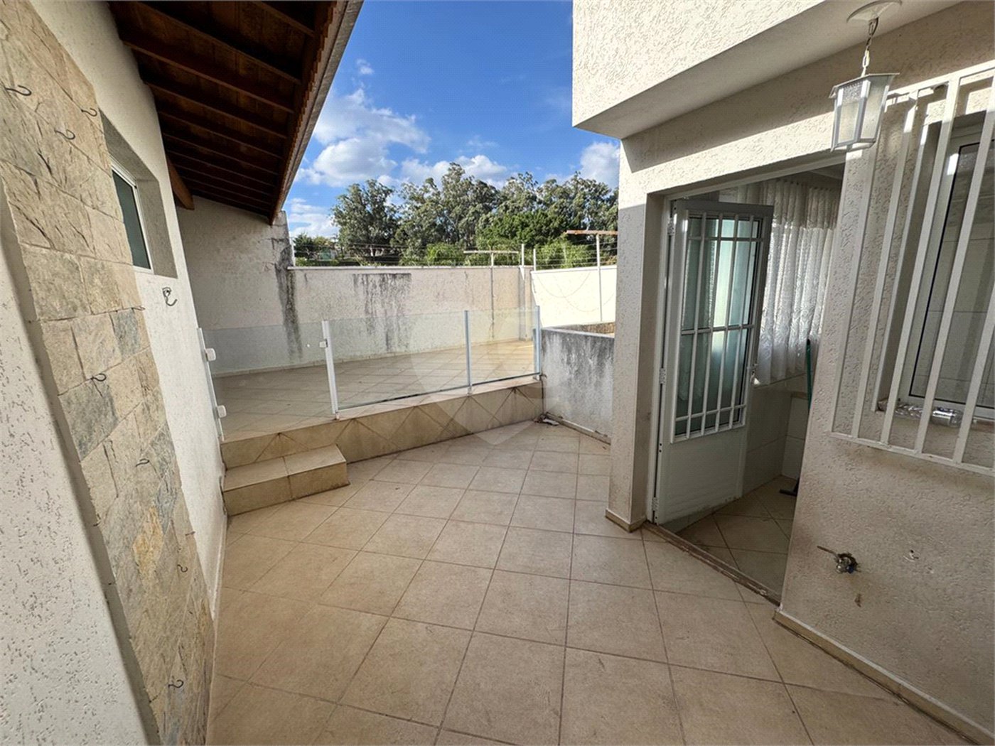 Casa à venda com 4 quartos, sendo 1 suíte, em Jardim das Samambaias, Jundiaí, SP