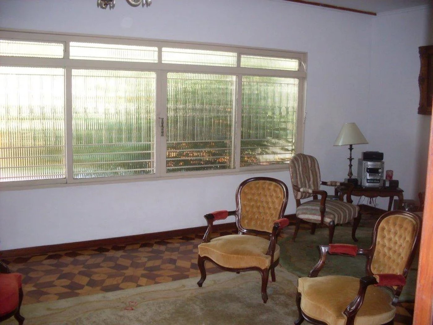 Sobrado à venda com 3 suítes em Caxingui, São Paulo, SP