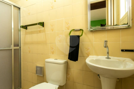 Casa à venda com 3 quartos, sendo 1 suíte, em Vila Cordeiro, São Paulo, SP