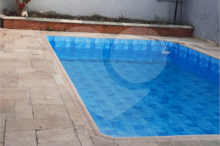 Sobrado à venda com 4 quartos, sendo 2 suítes, em Jardim São Bento, São Paulo, SP