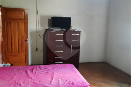 Casa à venda com 2 quartos no Centro, Salto, SP