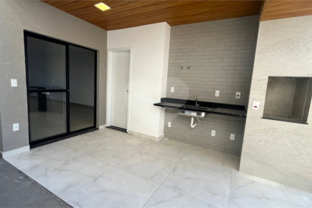 Casa à venda ou para alugar com 3 suítes em Nova Gardênia, Atibaia, SP