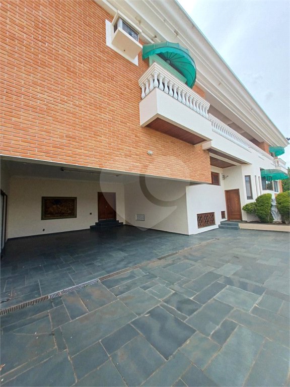 Casa à venda com 6 suítes no condomínio Portal da Raposo, Sorocaba - SP