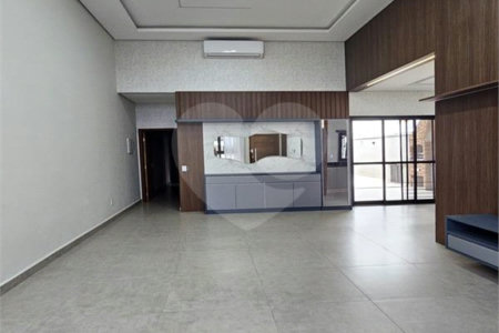 Casa à venda com 3 quartos, sendo 1 suíte, no condomínio Mantova, Indaiatuba - SP
