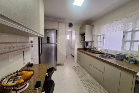 Casa à venda com 3 quartos, sendo 1 suíte, em Vila de Vecchi, Jundiaí, SP
