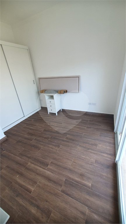 Casa à venda com 3 quartos, sendo 1 suíte, no condomínio Figueira Garden, Atibaia - SP
