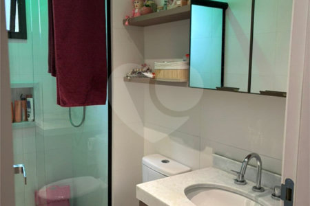 Apartamento à venda com 3 suítes em Vila Assunção, Santo André, SP