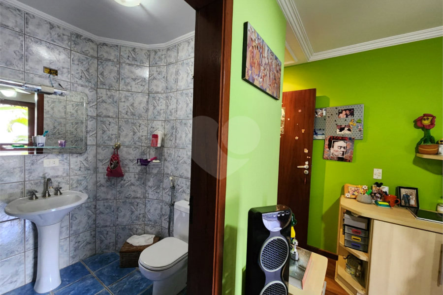 Casa à venda com 5 suítes no condomínio Suíça da Cantareira, Mairiporã - SP