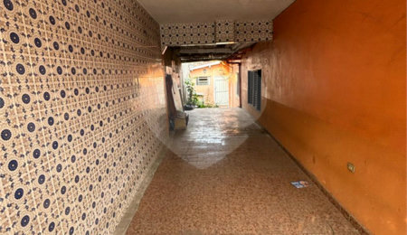 Casa à venda com 2 quartos no Centro, Salto, SP