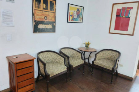 Casa à venda com 6 quartos, sendo 1 suíte,  em Vila Morse, São Paulo, SP